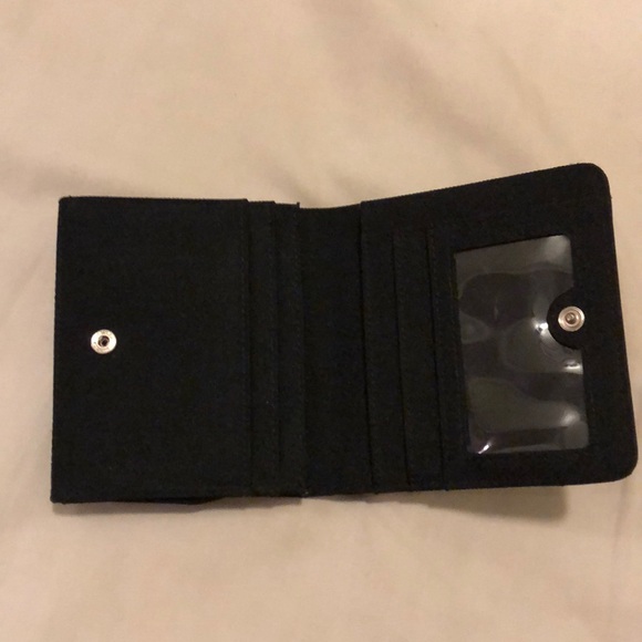 Black Bi-fold Wallet - Picture 2 of 2